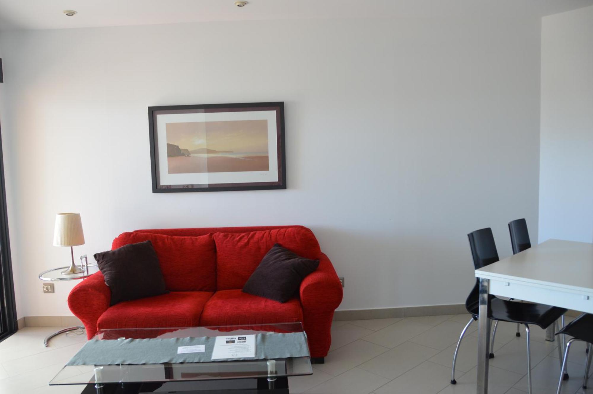 Gastrogroup Holiday Apts Альбир Экстерьер фото